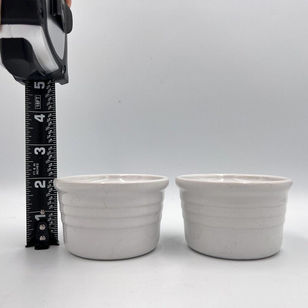 Vintage 2005 LE CREUSET‎ Stoneware Ramekins 4 oz  (150ml) White Set Of 2 - Picture 2 of 7